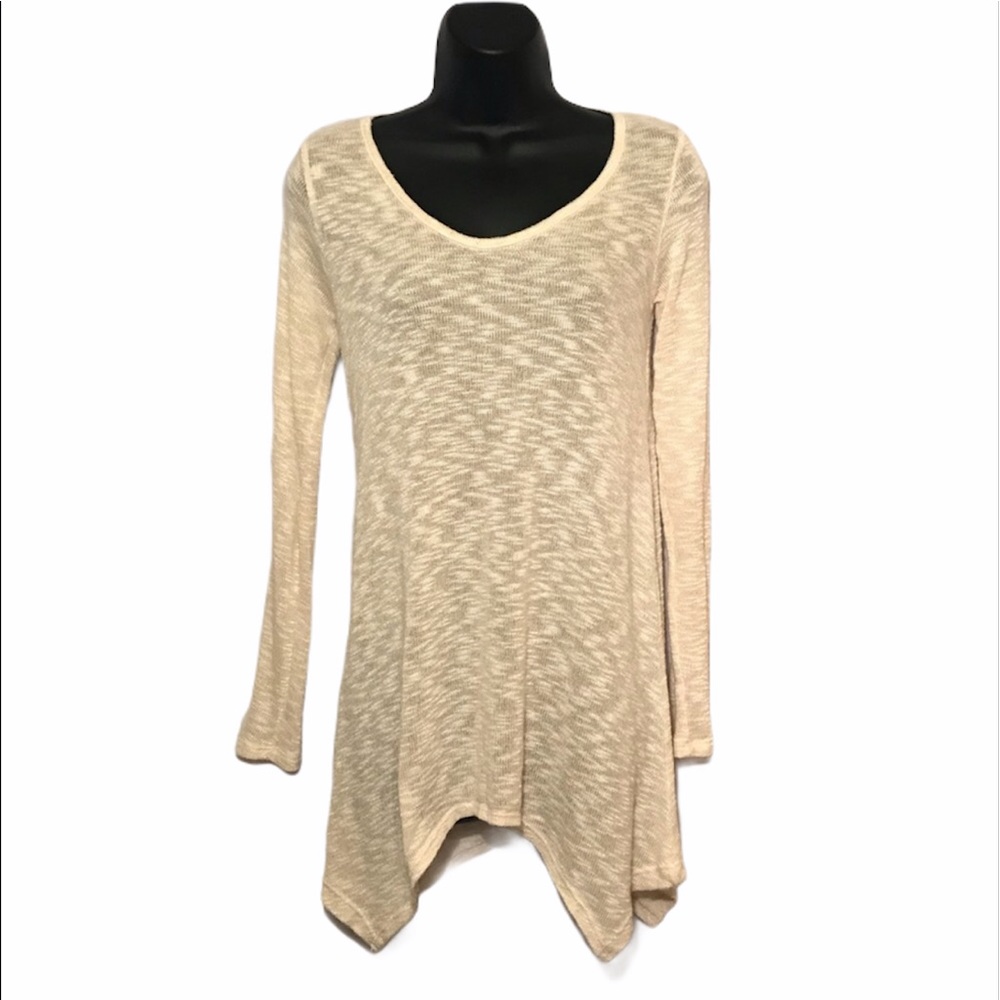 Mudd Cream color light sweater Small